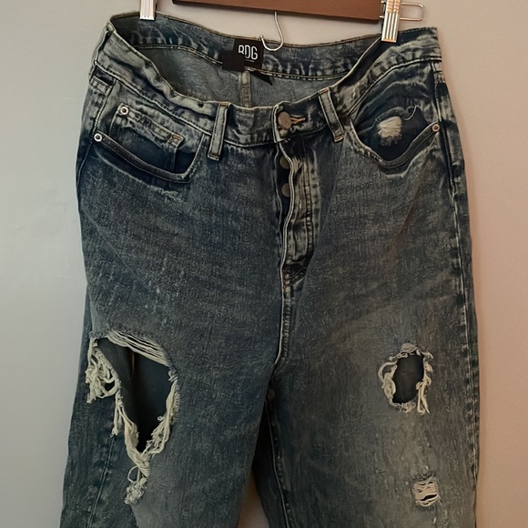 BDG. Urban Outfitters ripped jeans. Size 31. Used but very nice. High-rise. - Picture 2 of 9